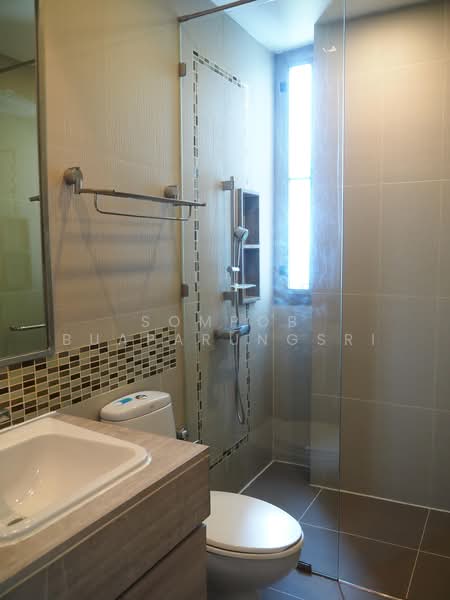 39 Boulevard Executive Residence : 39 บูเลอวาร์ด เอ็กเซ็กคูทีฟ เรสซิเด้นท์, กรุงเทพ, 39 - 41 ซอยพร้อมจิต (สุขุมวิท 39), คลองตันเหนือ, วัฒนา, กรุงเทพ, 170 ตร.ม., อพาร์ทเมนท์ ให้เช่า, โดย Sompob Buaparungsri, 500369137 - DDproperty.com