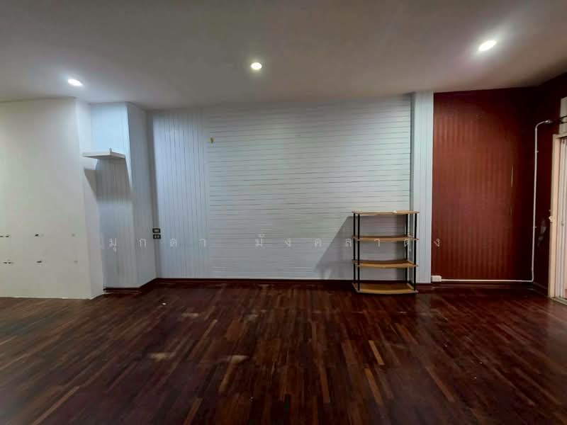 ทาวน์โฮม 3 ชั้น โครงการบ้านเกษมสันต์ 1, กรุงเทพ, ลาดพร้าว, กรุงเทพ, 250 ตร.ม., ทาวน์เฮ้าส์ ขาย, โดย มุกดา มังคลาดุง, 500369171 - DDproperty.com