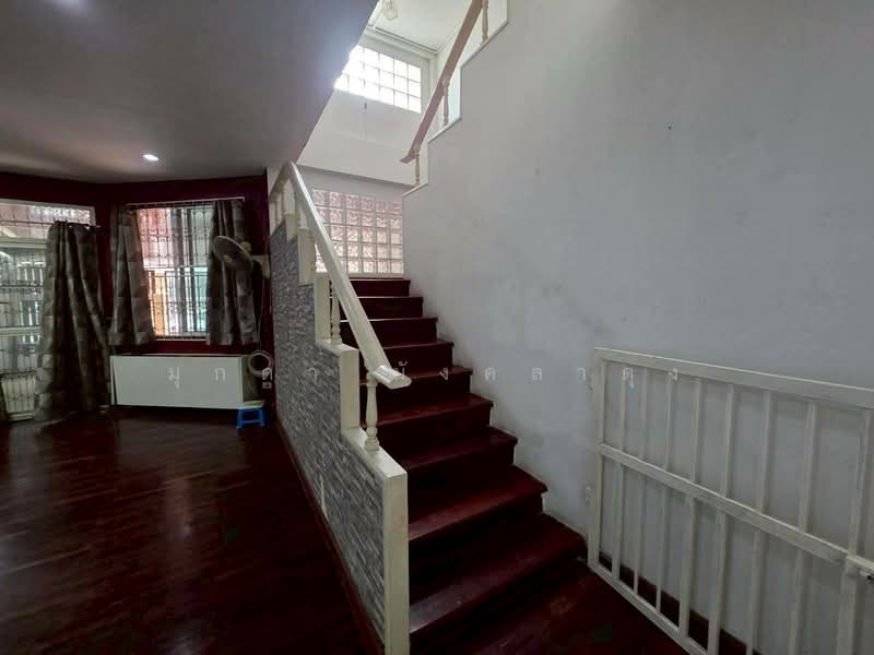 ทาวน์โฮม 3 ชั้น โครงการบ้านเกษมสันต์ 1, Bangkok, Lat Phrao, Bangkok, 5 Bedrooms, 250 sqm, Townhouse For Sale, by มุกดา มังคลาดุง, 500369171 - DDproperty.com