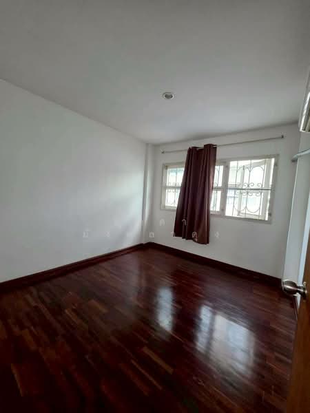 ทาวน์โฮม 3 ชั้น โครงการบ้านเกษมสันต์ 1, Bangkok, Lat Phrao, Bangkok, 5 Bedrooms, 250 sqm, Townhouse For Sale, by มุกดา มังคลาดุง, 500369171 - DDproperty.com