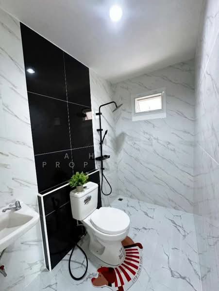 Phanawan Nakhon, Chon Buri (Pattaya), 65 Soi Uunsod, Nong - Kham, Si Racha, Chon Buri (Pattaya), 3 Bedrooms, 200 sqm, Townhouse For Sale, by A House Property Co.,Ltd., 500369196 - DDproperty.com