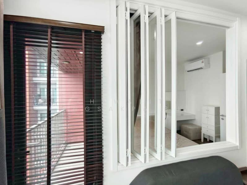 Wyne Sukhumvit, Bangkok, 1120 Sukhumvit Road, Phra Kanong, Khlong Toei, Bangkok, 1 Bedroom, 35 sqm, Condo For Sale, by CHAWALIT KONGSAKPAIBUL, 500369198 - DDproperty.com