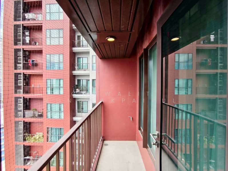 Wyne Sukhumvit, Bangkok, 1120 Sukhumvit Road, Phra Kanong, Khlong Toei, Bangkok, 1 Bedroom, 35 sqm, Condo For Sale, by CHAWALIT KONGSAKPAIBUL, 500369198 - DDproperty.com