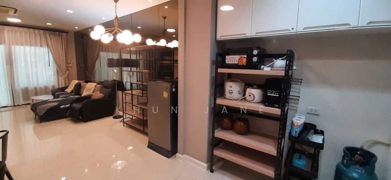 Baan Klang Muang Srinakarin – Onnut : บ้านกลางเมือง ศรีนครินทร์ – อ่อนนุช, กรุงเทพ, 174 ซอย อ่อนนุช 70/1, ประเวศ, กรุงเทพ, 141 ตร.ม., ทาวน์เฮ้าส์ ให้เช่า, โดย Khun Jane, 500369204 - DDproperty.com