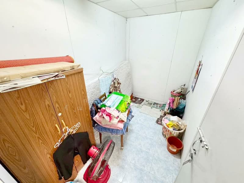 ขาย ทาวน์เฮ้าส์ หมู่บ้านบัวทอง 4 หลังมุม บ้านกล้วย-ไทรน้อย, นนทบุรี, บางคูรัด, บางบัวทอง, นนทบุรี, 90 ตร.ม., ทาวน์เฮ้าส์ ขาย, โดย กรณวัสส์ กัณฑวัสส์วงส์, 500369215 - DDproperty.com