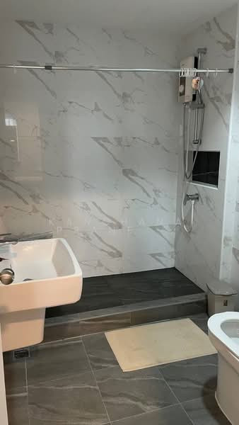 The Waterford Diamond Tower Sukhumvit, Bangkok, 758/18 Soi Sukhumvit 30/1, Sukhumvit Road, Khlong Toei, Bangkok, 2 Bedrooms, 69 sqm, Condo For Rent, by Kanchana Praneewong, 500369234 - DDproperty.com