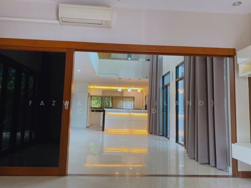 Rare 5BR House for Rent Near Lanna Hospital, Chang Phueak Chiang Mai, Chiang Mai, Chang Phuak, Muang Chiang Mai, Chiang Mai, 5 Bedrooms, 300 sqm, Single Detached House For Rent, by Fazwaz (Thailand) Co., Ltd., 500369237 - DDproperty.com