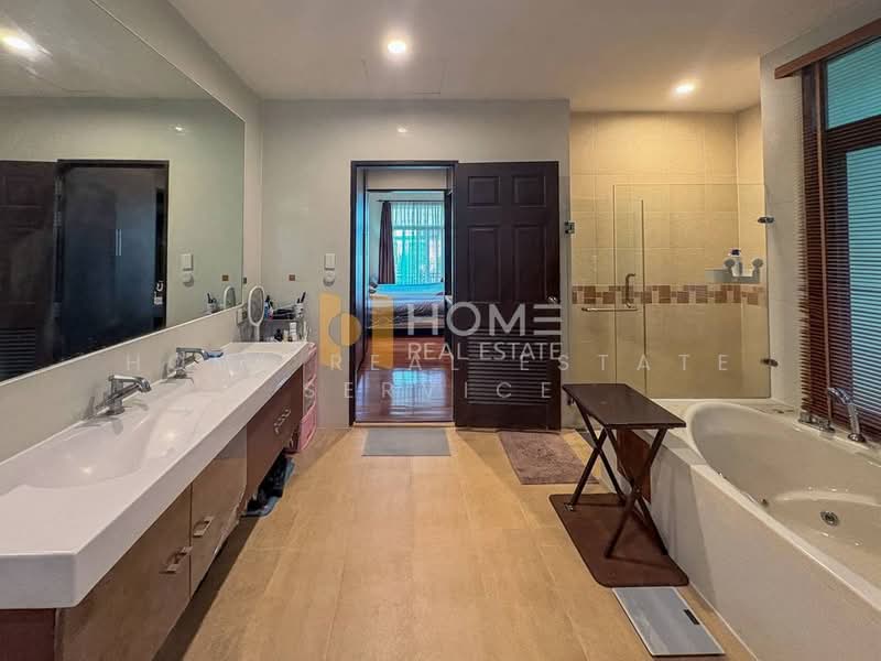 Siritavara Ekkamai-Ramintra, Bangkok, 259 Praditmanutham Rd., Lat Phrao, Bangkok, 3 Bedrooms, 350 sqm, Single Detached House For Sale, by HOME Real Estate Service, 500369259 - DDproperty.com