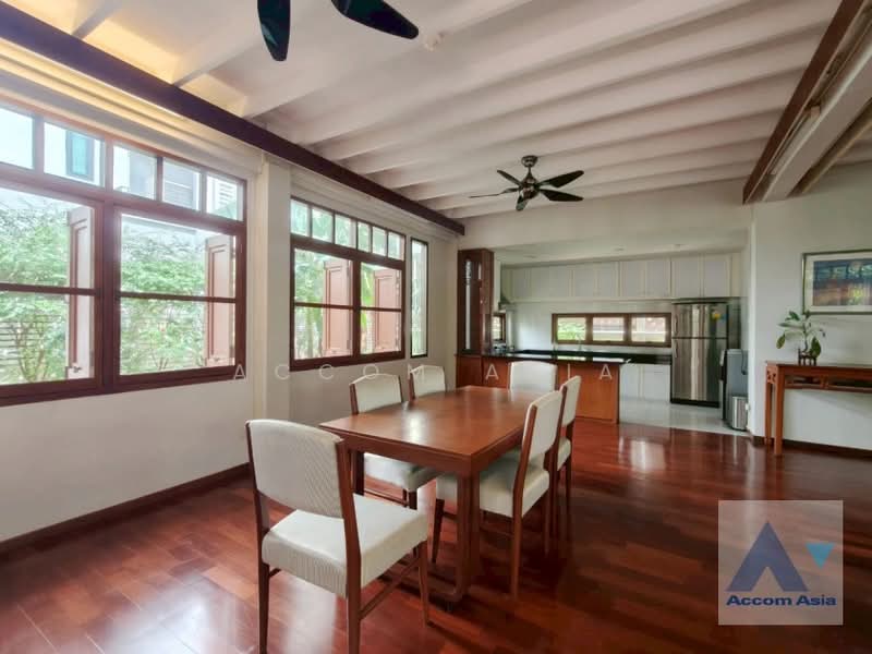 Spacious 2-storey house with balcony in Phrom phong, กรุงเทพ, คลองตันเหนือ, วัฒนา, กรุงเทพ, 200 ตร.ม., บ้านเดี่ยว ให้เช่า, โดย Accom Asia, 500369279 - DDproperty.com