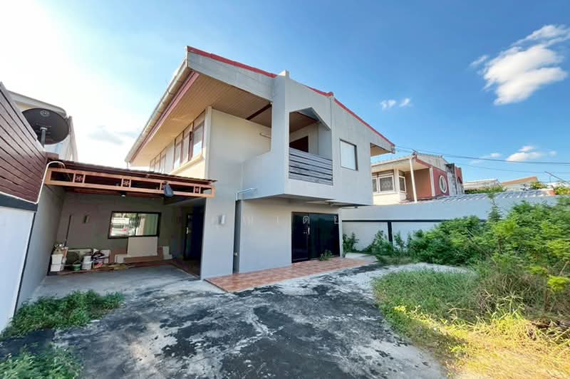 ซอยวชิรธรรมสาธิต 52, Bangkok, Bang Chak, Phra Khanong, Bangkok, 3 Bedrooms, 200 sqm, Single Detached House For Sale, by คุณเดย์, 500369283 - DDproperty.com