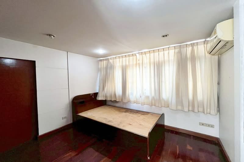 ซอยวชิรธรรมสาธิต 52, Bangkok, Bang Chak, Phra Khanong, Bangkok, 3 Bedrooms, 200 sqm, Single Detached House For Sale, by คุณเดย์, 500369283 - DDproperty.com