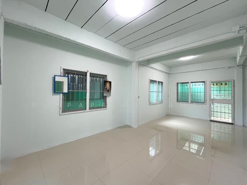 Buathong Thani : บัวทองธานี, นนทบุรี, ซอย หมู่บ้านบัวทองธานี, บางบัวทอง, นนทบุรี, 120 ตร.ม., ทาวน์เฮ้าส์ ขาย, โดย Punpapa Rassamee, 500369292 - DDproperty.com