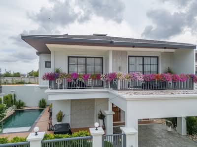 ขาย - Rungsii Village Pattaya : รังสี วิลเลจ พัทยา, ชลบุรี