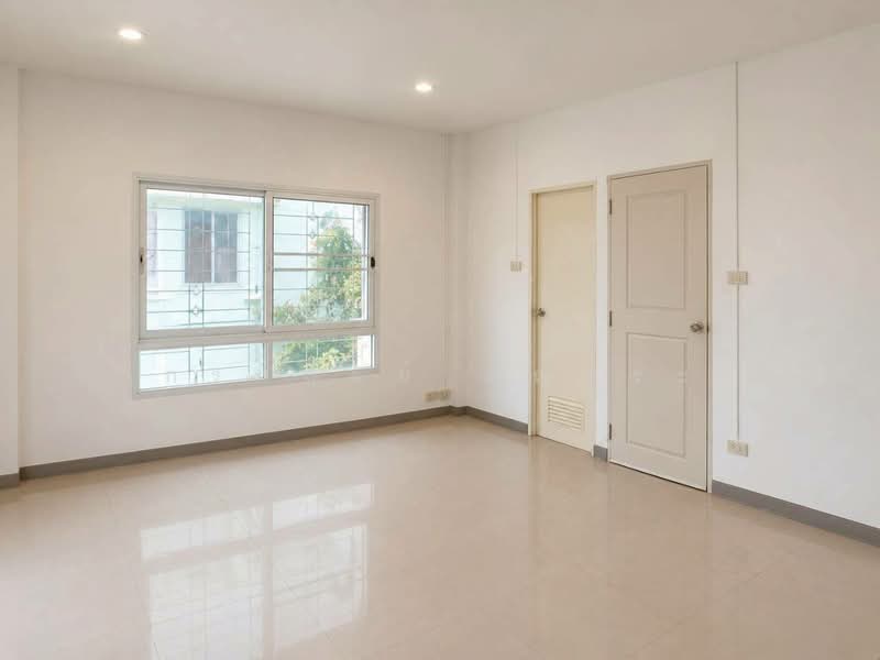 Ruenrudee Village : หมู่บ้านรื่นฤดี รามคำแหง 180, Bangkok, รามคำแหง 180, Min Buri, Bangkok, 3 Bedrooms, 130 sqm, Townhouse For Sale, by กรกฤตย์ บุญสระ, 500369343 - DDproperty.com