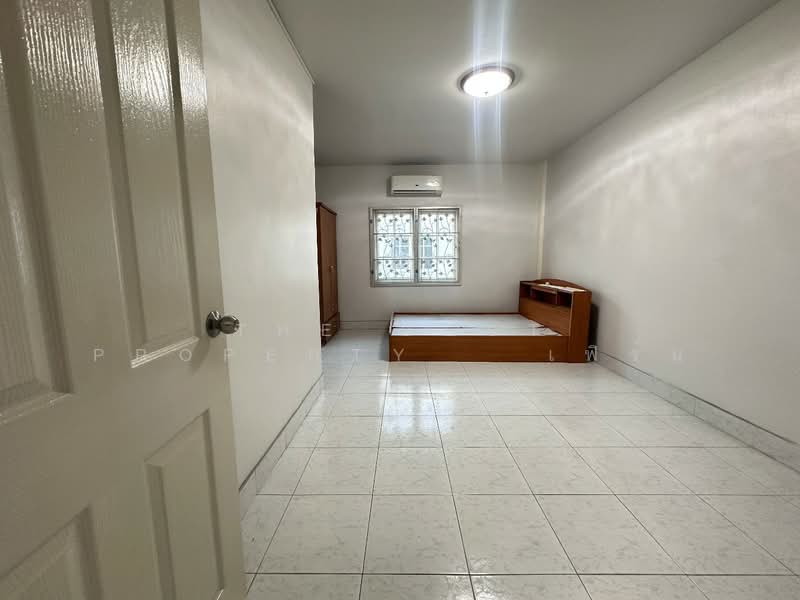 Moo Baan Feung Fah Villa 11 Phase 4, Samut Prakan, Soi 2, Phreak Sa Mai, Muang Samut Prakarn, Samut Prakan, 2 Bedrooms, 150 sqm, Townhouse For Sale, by The Best Property เฟิร์น, 500369354 - DDproperty.com
