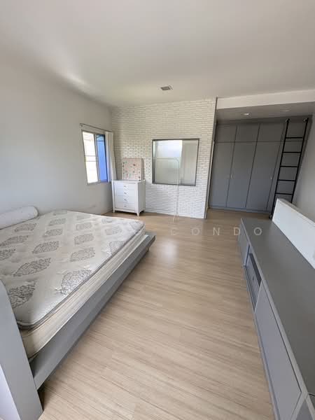 Baan Mai Rama 9 - Srinakarin, Bangkok, Soi Krungthep Kreetha 7, Hua Mak, Bang Kapi, Bangkok, 3 Bedrooms, 144 sqm, Townhouse For Rent, by Living Condo, 500369369 - DDproperty.com