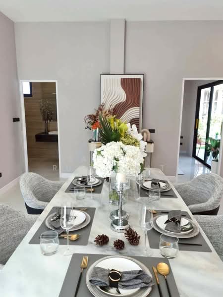 Thamber Private Pool Villa, Chon Buri (Pattaya), Huai Yai, Bang Lamung (Pattaya), Chon Buri (Pattaya), 4 Bedrooms, 342 sqm, Semi-Detached House (Twin House) For Sale, by Saimaii Russiphat, 500369383 - DDproperty.com