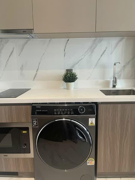 Rhythm Ekkamai Estate, Bangkok, Soi Sukhumvit 63, Khlongtoei Nua, Watthana, Bangkok, 1 Bedroom, 35 sqm, Condo For Rent, by Thida Thewinram, 500369384 - DDproperty.com