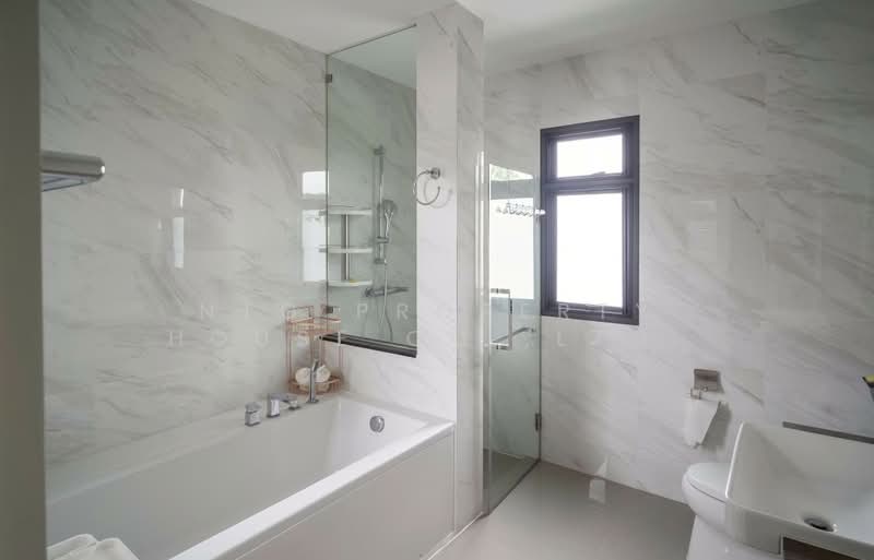 Bangkok Boulevard Rama 9, Bangkok, Kanchanaphisek Ring Road, Saphan Sung, Bangkok, 3 Bedrooms, 283 sqm, Single Detached House For Rent, by NTG Property House Co.,Ltd., 500369451 - DDproperty.com
