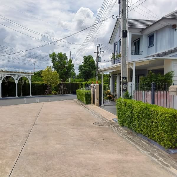 Two-story detached house in Life in the Garden Village, Mab Kha, Nikhom Phatthana, Rayong, Mapkha, Nikhom Pattana, Rayong, 4 Bedrooms, 219 sqm, Single Detached House For Sale, by วิทยา ไชยศักดิ์, 500369459 - DDproperty.com