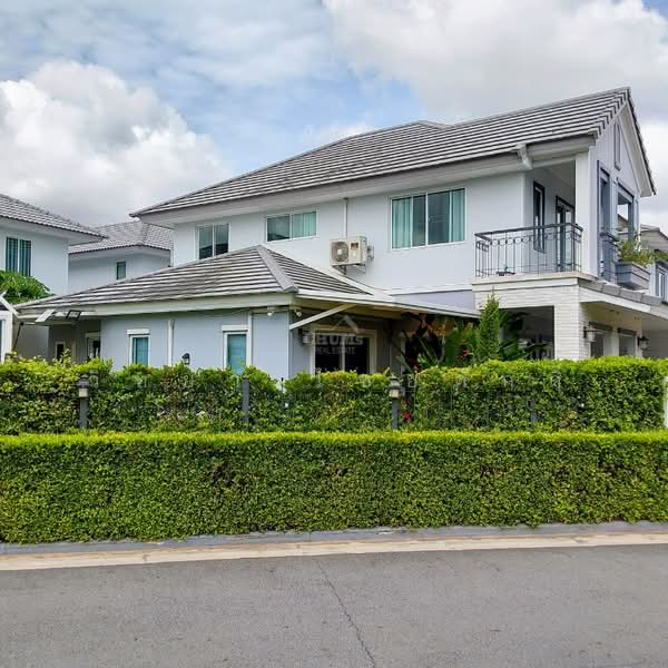 Two-story detached house in Life in the Garden Village, Mab Kha, Nikhom Phatthana, Rayong, Mapkha, Nikhom Pattana, Rayong, 4 Bedrooms, 219 sqm, Single Detached House For Sale, by วิทยา ไชยศักดิ์, 500369459 - DDproperty.com