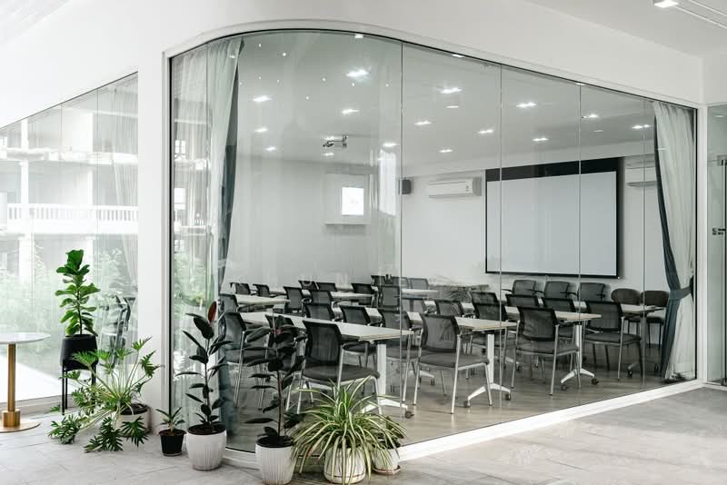 Office Building for Rent at Srinakarin Near Si Kritha BTS Station (SPSEVE2004), Bangkok, ศรีนครินทร์, Hua Mak, Bang Kapi, Bangkok, , 1,199 sqm, Office Space For Rent, by Khun Eve, 500369460 - DDproperty.com