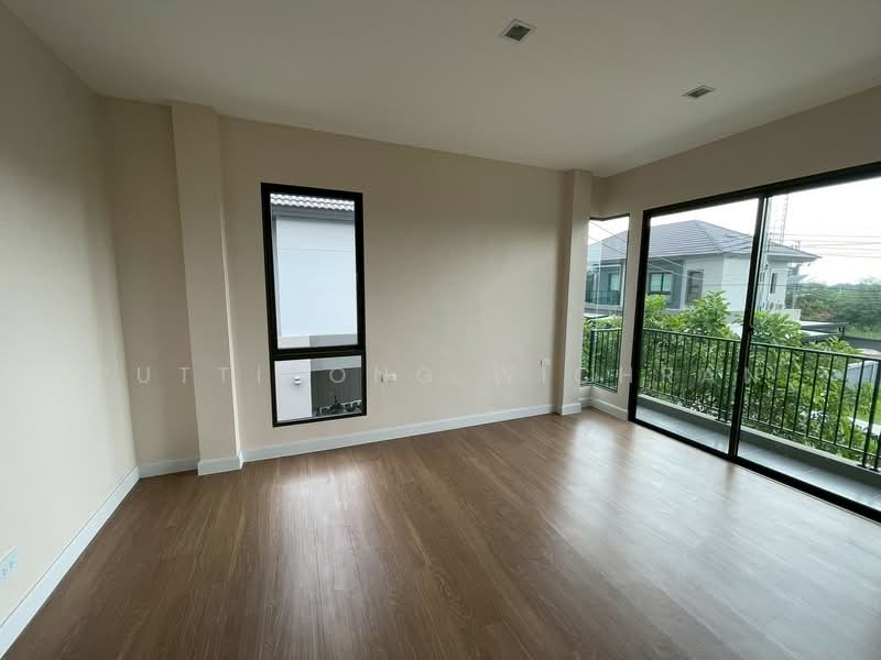 Venue ID Westgate, Nonthaburi, 72 Leabklnogbangsia, Bang Mae Nang, Bang Yai, Nonthaburi, 4 Bedrooms, 185 sqm, Semi-Detached House (Twin House) For Sale, by Puttipong Wichran, 500369469 - DDproperty.com