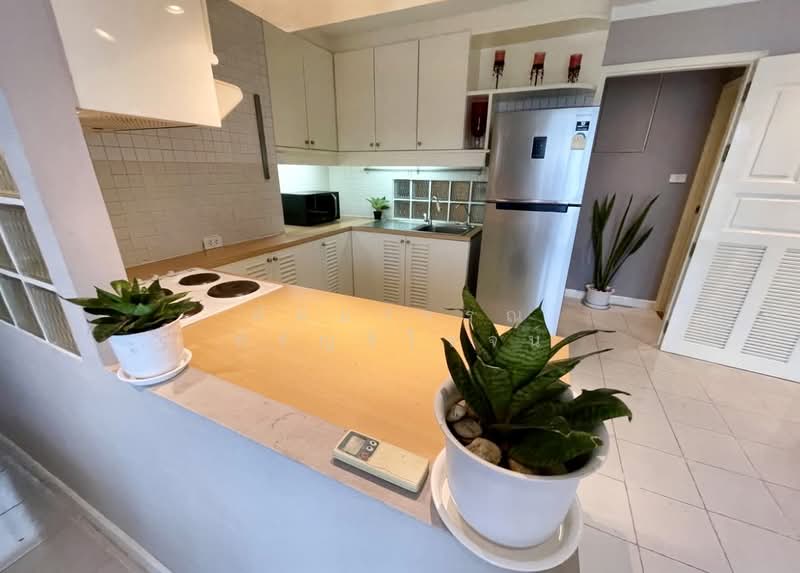 Supalai Place Sukhumvit 39, Bangkok, 175-179 Soi Sukhumvit 39 Sukhumvit Road, Khlong Tan Nua, Watthana, Bangkok, 2 Bedrooms, 142 sqm, Condo For Rent, by คัทยวรรณ หิรัญจิโรจน์, 500369470 - DDproperty.com