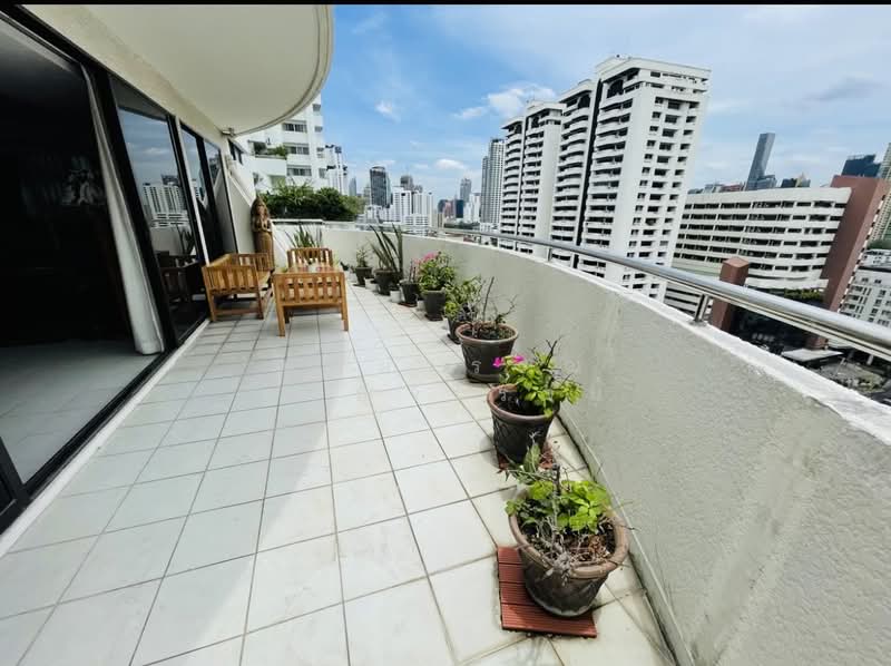 Supalai Place Sukhumvit 39, Bangkok, 175-179 Soi Sukhumvit 39 Sukhumvit Road, Khlong Tan Nua, Watthana, Bangkok, 2 Bedrooms, 142 sqm, Condo For Rent, by คัทยวรรณ หิรัญจิโรจน์, 500369470 - DDproperty.com