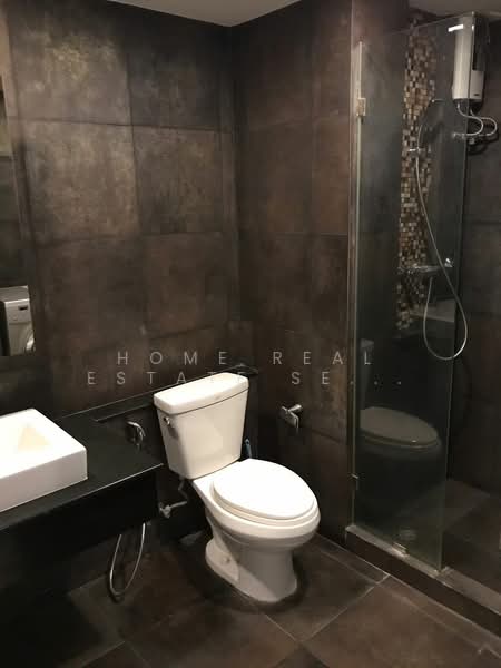 Voque Sukhumvit 16, Bangkok, Soi Sukhumvit 16, Khlong Toei, Bangkok, 1 Bedroom, 40 sqm, Condo For Sale, by HOME Real Estate Service, 500369505 - DDproperty.com