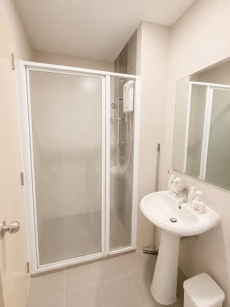 The Revo Ladprao 48, Bangkok, Soi Ladprao 48, Samsen Nok, Huai Khwang, Bangkok, 2 Bedrooms, 50 sqm, Condo For Sale, by KHUN H-DO, 500369510 - DDproperty.com