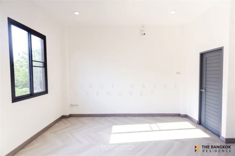 Townhouse Area Ladprao, Bangkok, อินทราภรณ์, Phlapphla, Wang Thonglang, Bangkok, 4 Bedrooms, 200 sqm, Townhouse For Sale, by Sirirut Havee Akehurst, 500369537 - DDproperty.com