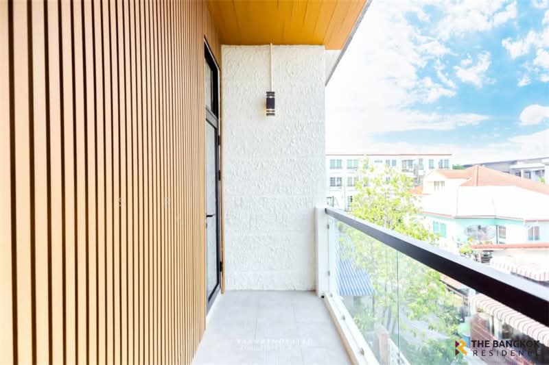 Townhouse Area Ladprao, กรุงเทพ, อินทราภรณ์, พลับพลา, วังทองหลาง, กรุงเทพ, 200 ตร.ม., ทาวน์เฮ้าส์ ขาย, โดย Sirirut Havee Akehurst, 500369537 - DDproperty.com