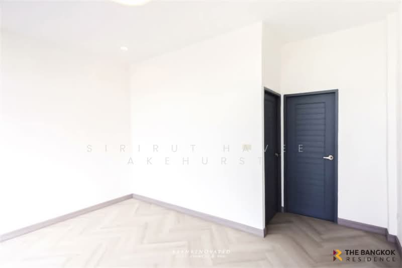 Townhouse Area Ladprao, Bangkok, อินทราภรณ์, Phlapphla, Wang Thonglang, Bangkok, 4 Bedrooms, 200 sqm, Townhouse For Sale, by Sirirut Havee Akehurst, 500369537 - DDproperty.com