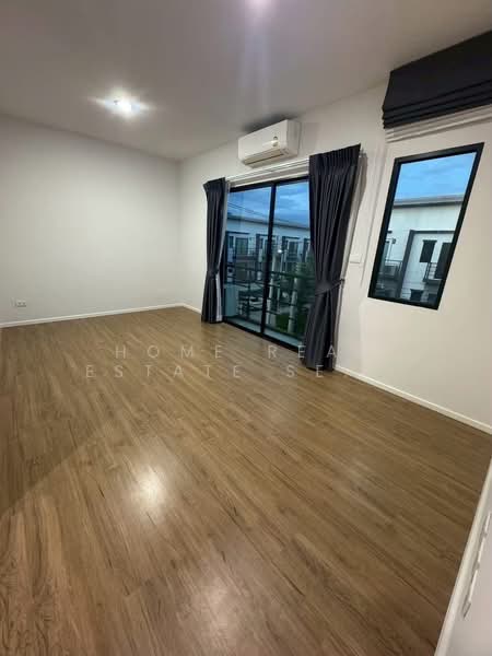 Baan Klang Muang Ratchaphruek - Rattanathibet, Nonthaburi, Soi Yothathikan, Nonthaburi 2023, Bang Rak Yai, Bang Bua Thong, Nonthaburi, 3 Bedrooms, 145 sqm, Townhouse For Rent, by HOME Real Estate Service, 500369560 - DDproperty.com