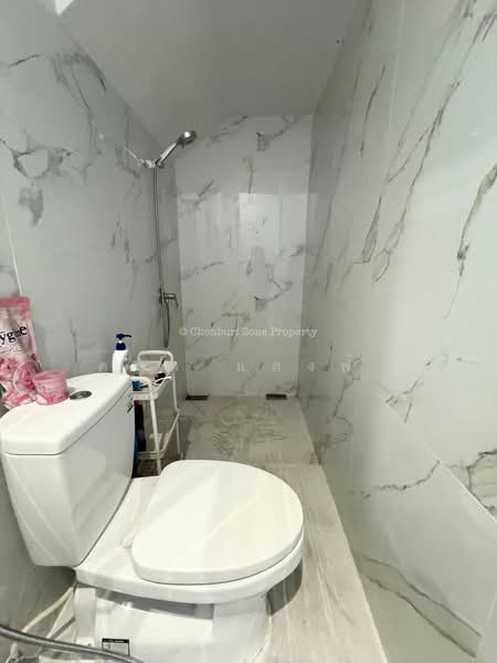 ให้เช่าทาวน์โฮมใหม่ บ้านเปล่า ม.อนานคร แหลมฉบัง, Chon Buri (Pattaya), Bang Lamung, Bang Lamung (Pattaya), Chon Buri (Pattaya), 3 Bedrooms, 80 sqm, Townhouse For Rent, by Dusit Saengfa, 500369619 - DDproperty.com