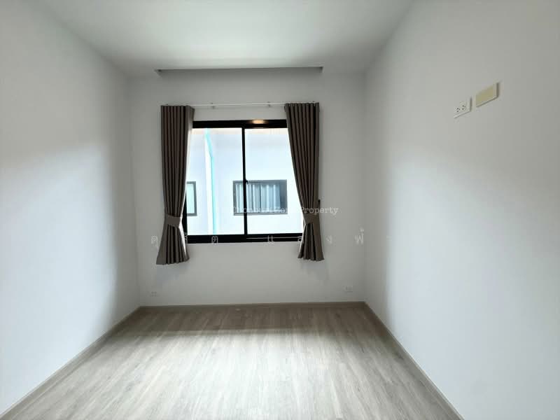 ให้เช่าทาวน์โฮมใหม่ บ้านเปล่า ม.อนานคร แหลมฉบัง, Chon Buri (Pattaya), Bang Lamung, Bang Lamung (Pattaya), Chon Buri (Pattaya), 3 Bedrooms, 80 sqm, Townhouse For Rent, by Dusit Saengfa, 500369619 - DDproperty.com