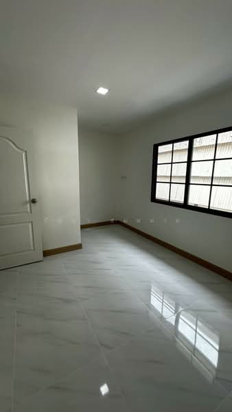 K.C. Ramintra 6, Bangkok, Sam Wa Tawan Tok, Khlong Sam Wa, Bangkok, 3 Bedrooms, 110 sqm, Townhouse For Sale, by ปัญญา สมหมาย, 500369628 - DDproperty.com