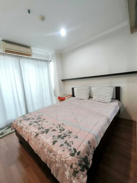 Lumpini Place Narathiwas-Chaopraya, Bangkok, 1298 Rama 3 Road, Chong Nonsi, Yan Nawa, Bangkok, 1 Bedroom, 41 sqm, Condo For Rent, by จิตราภรณ์ พิมพ์จันทร์, 500369696 - DDproperty.com