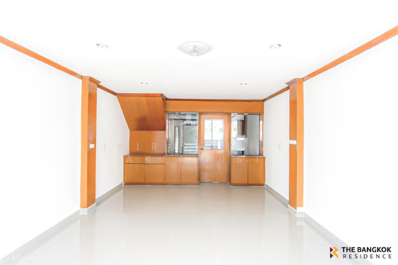 Shophouse Area Bang Kapi, กรุงเทพ, เสรีไทย, คลองกุ่ม, บึงกุ่ม, กรุงเทพ, 200 ตร.ม., ทาวน์เฮ้าส์ ขาย, โดย Sirirut Havee Akehurst, 500369700 - DDproperty.com