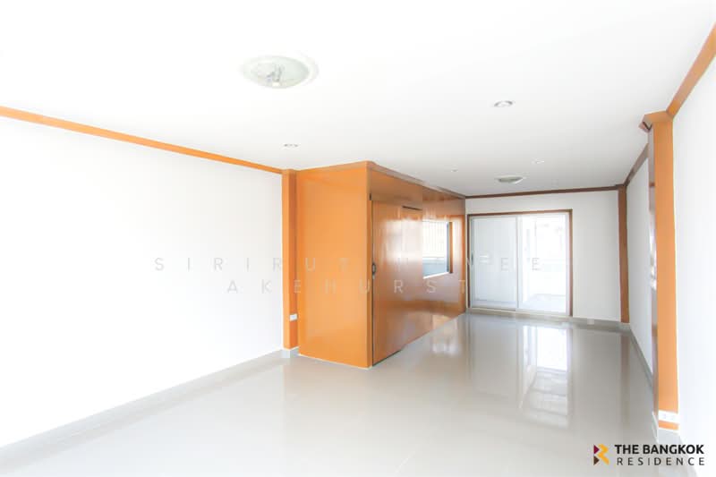 Shophouse Area Bang Kapi, กรุงเทพ, เสรีไทย, คลองกุ่ม, บึงกุ่ม, กรุงเทพ, 200 ตร.ม., ทาวน์เฮ้าส์ ขาย, โดย Sirirut Havee Akehurst, 500369700 - DDproperty.com