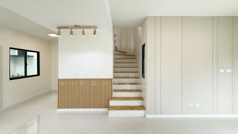 Pruksa Ville 57 Pattanakarn, Bangkok, Soi Pattanakarn 38, Suan Luang, Bangkok, 3 Bedrooms, 125 sqm, Townhouse For Sale, by Ponwimol Wipanarapai, 500369705 - DDproperty.com