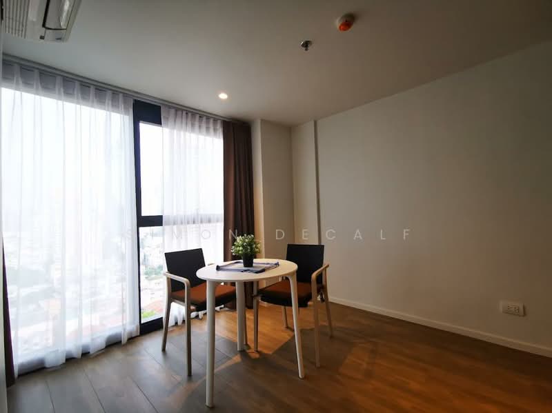 The Lofts Silom, Bangkok, Pramuan Road, Silom, Bang Rak, Bangkok, 2 Bedrooms, 70 sqm, Condo For Sale, by Simon Decalf, 500369708 - DDproperty.com