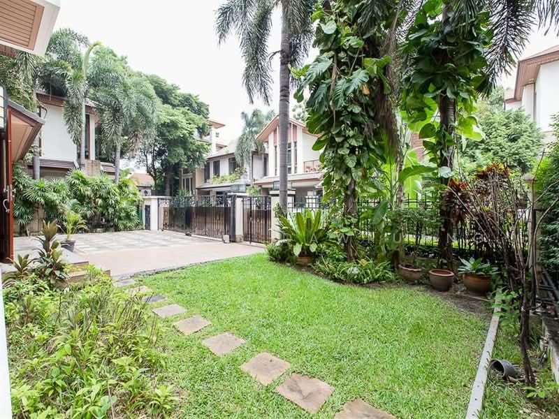 Baan Sansiri Sukhumvit 67, Bangkok, 32 Soi Sukhumvit 67, Phra Kanong Nua, Watthana, Bangkok, 4 Bedrooms, 394 sqm, Single Detached House For Rent, by Kanrutai Dawruang, 500369723 - DDproperty.com