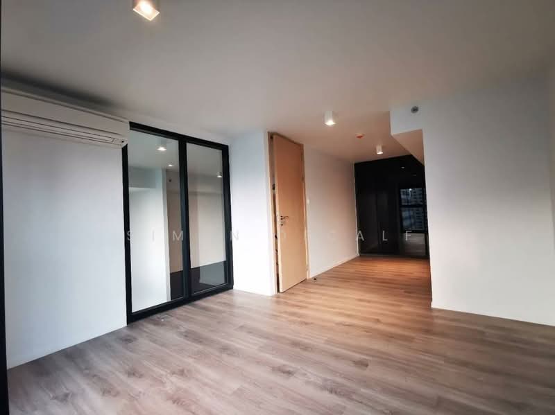 The Lofts Silom, Bangkok, Pramuan Road, Silom, Bang Rak, Bangkok, 2 Bedrooms, 80 sqm, Condo For Sale, by Simon Decalf, 500369736 - DDproperty.com