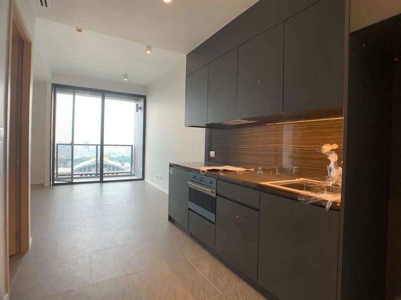 The Lofts Silom, Bangkok, Pramuan Road, Silom, Bang Rak, Bangkok, 1 Bedroom, 46 sqm, Condo For Sale, by Simon Decalf, 500369742 - DDproperty.com