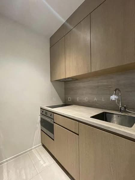 The Lofts Silom, Bangkok, Pramuan Road, Silom, Bang Rak, Bangkok, 1 Bedroom, 46 sqm, Condo For Sale, by Simon Decalf, 500369753 - DDproperty.com