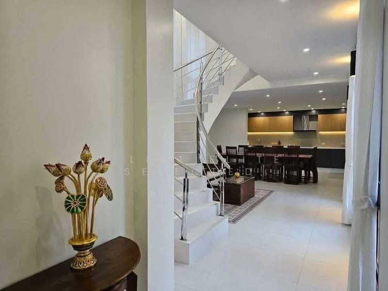 East Village, Bangkok, 4, 7 Vibhavadi Rangsit 3 Alley, Jom Phon, Chatuchak, Bangkok, 6 Bedrooms, 1,200 sqm, Condo For Rent, by A LIST ELITE SELECTED, 500369764 - DDproperty.com