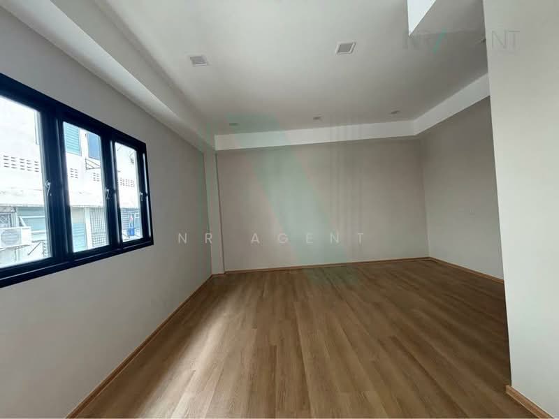 OAK HOUSE SUKHUMVIT 101/1, กรุงเทพ, บางจาก, พระโขนง, กรุงเทพ, 151 ตร.ม., ทาวน์เฮ้าส์ ให้เช่า, โดย NR AGENT, 500369772 - DDproperty.com