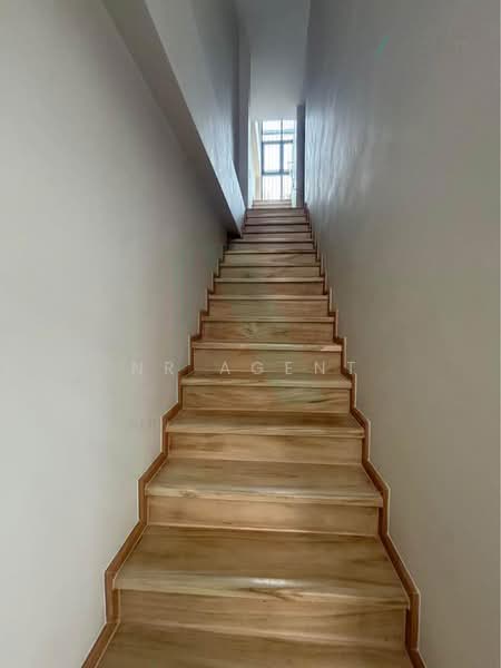 OAK HOUSE SUKHUMVIT 101/1, Bangkok, Bang Chak, Phra Khanong, Bangkok, 3 Bedrooms, 151 sqm, Townhouse For Rent, by NR AGENT, 500369772 - DDproperty.com